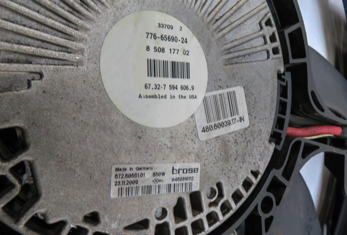 Thumbnail 6: 2009-2014 BMW X5 X6 (E70 E71) 3.0L N55 TURBO / 3.0L DIESEL COOLING FAN 850 WATT