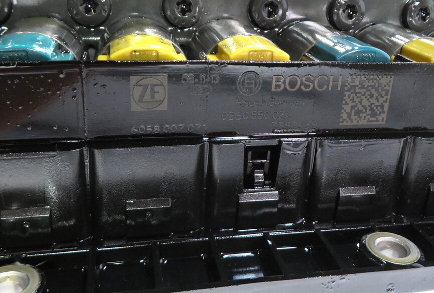 Thumbnail 6: 2009-2010 BMW X5 (E70) 3.0L M57Y DIESEL 6HP-26 AUTOMATIC TRANSMISSION VALVE BODY