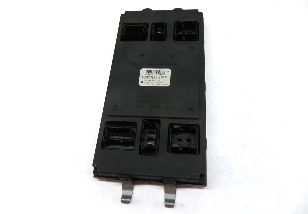 Thumbnail 2: 08-09 MERCEDES GL GLASS (X164) FRONT SIGNAL ACQUISITION ACTIVATION MODULE SAM
