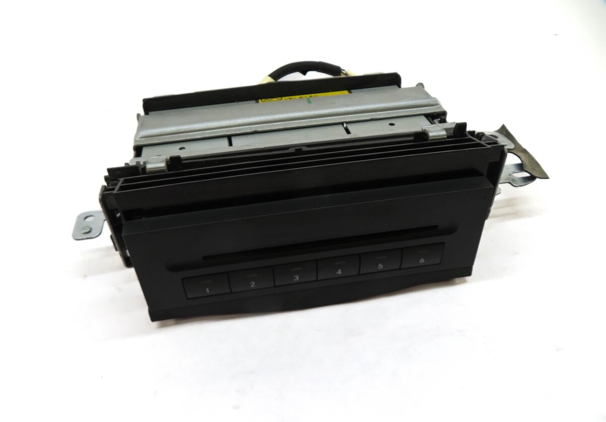 Thumbnail 1: 2003-2013 MERCEDES B E GL ML CLS R (R251 W211 W164 W251 X164) 6-DISC CD CHANGER