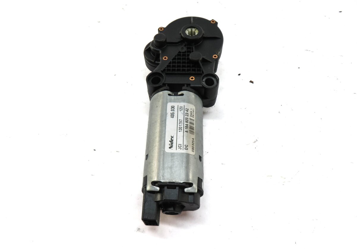 Thumbnail 2: 2008 MERCEDES GL450 (X164) LEFT or RIGHT 3rd ROW SEAT ADJUSTMENT MOTOR