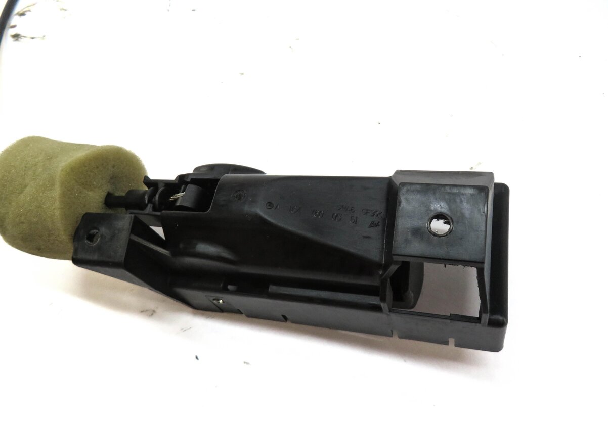 Thumbnail 3: 2008 MERCEDES GL450 (X164) REAR TRUNK LOCK LATCH ACTUATOR w/ HANDLE