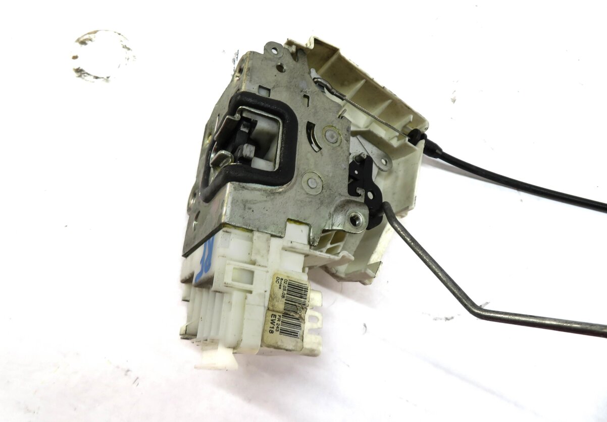 Thumbnail 4: 2007-2012 MERCEDES GL ML CLASS (W164 X164) RIGHT FRONT PASSENGER DOOR LOCK LATCH