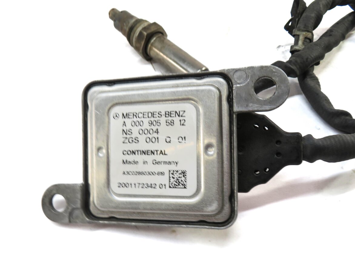Thumbnail 4: 2014 MERCEDES ML350 (W166) 3.0L DIESEL OM642 ENGINE NOX SENSOR