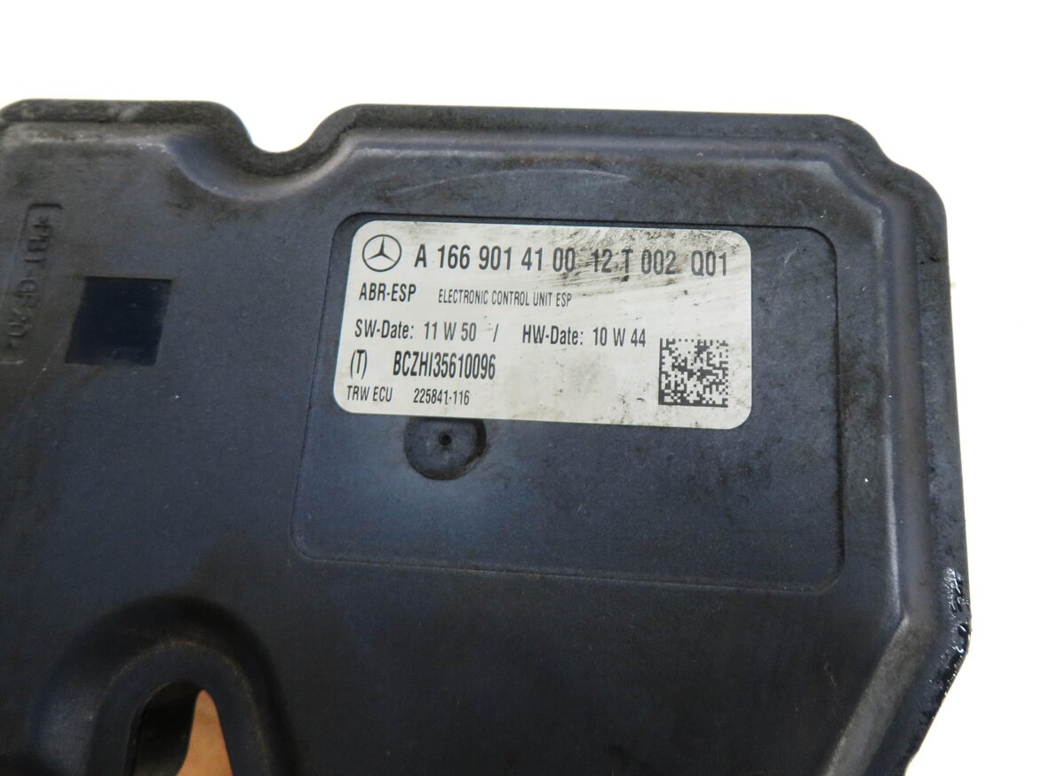 Thumbnail 4: 12-13 ML GL (W166 X166) ABS ANTI-LOCK BRAKE PUMP & MODULE (ADAPTIVE CRUISE)