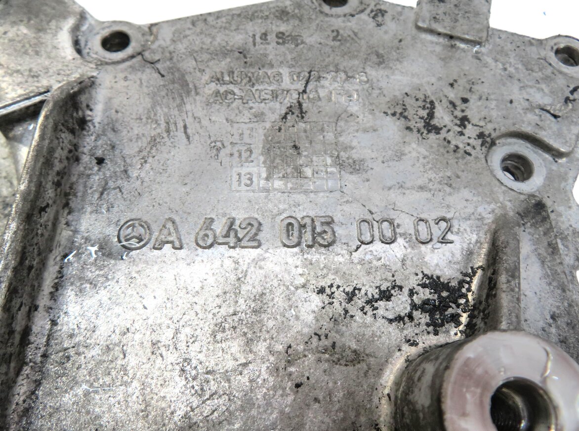Thumbnail 5: 09-15 MERCEDES E GL ML S R (W164 W166 W212 X164 X166) 3.0L DIESEL TIMING COVER