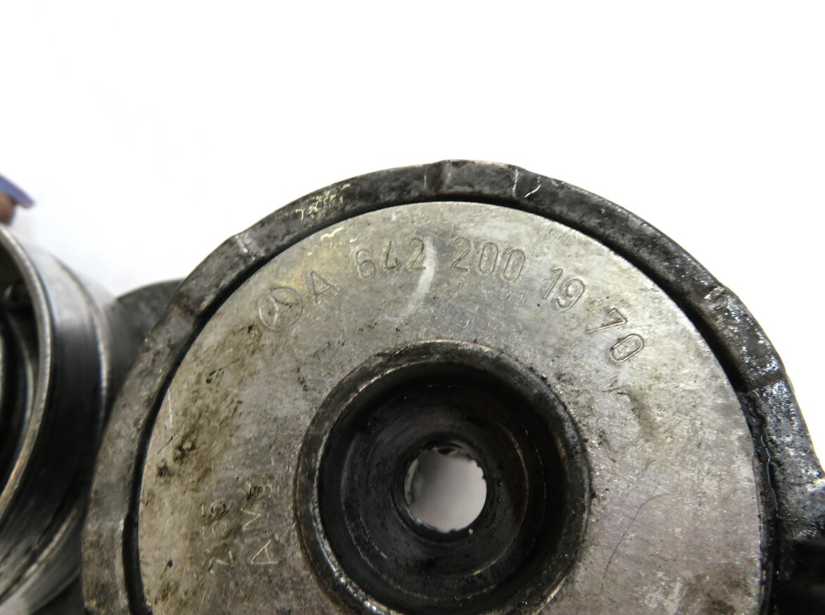 Thumbnail 5: 12-14 ML 13-17 GL GLS X166 W166 3.0L DIESEL (OM642) ENGINE BELT TENSIONER PULLEY