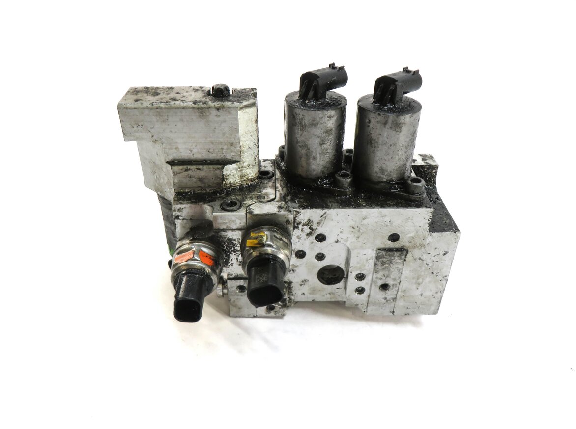 Thumbnail 2: 2014 MERCEDES ML350 (W166) FRONT SWAY BAR SUSPENSION HYDRAULIC VALVE BLOCK