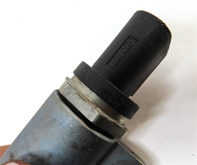 Thumbnail 11: 12 Mercedes ML350 (W166) 3.0T Diesel OM642 RIGHT ENGINE FUEL RAIL w/ LINES