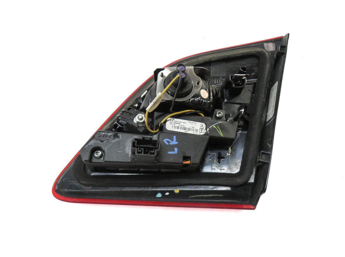 Thumbnail 3: 2012-2015 MERCEDES ML CLASS (W166) LEFT DRIVER REAR INNER TAILLIGHT LIGHT LAMP