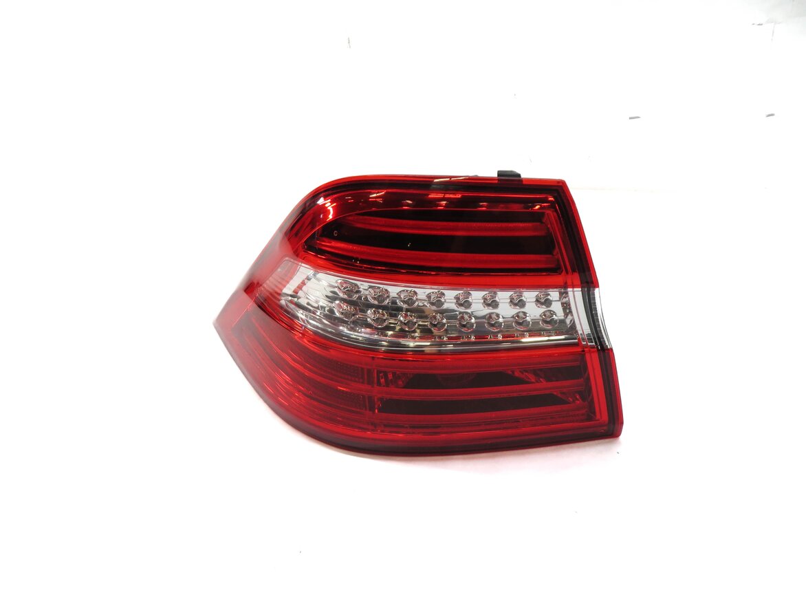 Thumbnail 3: 2012-2015 MERCEDES ML CLASS (W166) LEFT DRIVER REAR TAILLIGHT BRAKE LIGHT LAMP