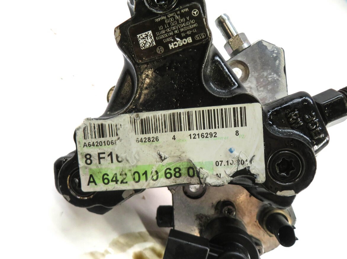Thumbnail 5: 12-17 MERCEDES GL350 GLE350D ML350 S350 (W166 W221) DIESEL MECHANICAL FUEL PUMP