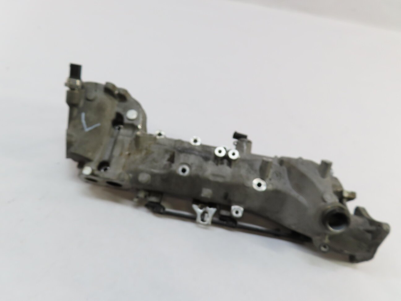 Thumbnail 1: 12-15 MERCEDES GL350 ML350 S350 (W166 X166 W221) DIESEL - LEFT INTAKE MANIFOLD