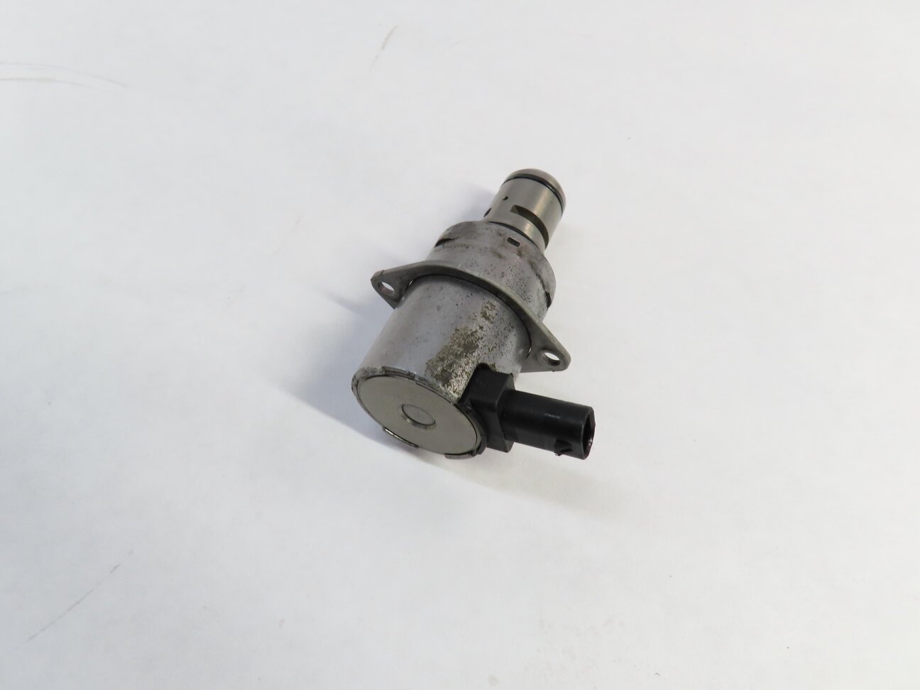 Thumbnail 1: 2014 ML350 (W166) 3.0L DIESEL OM642 ARC ACE PUMP HIGH PRESSURE SOLENOID VALVE