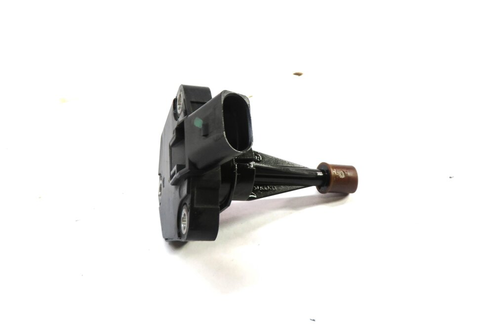 Thumbnail 2: 2014 AUDI Q7 (4L) 3.0L SUPERCHARGED ENGINE OIL LEVEL SENSOR SENDER