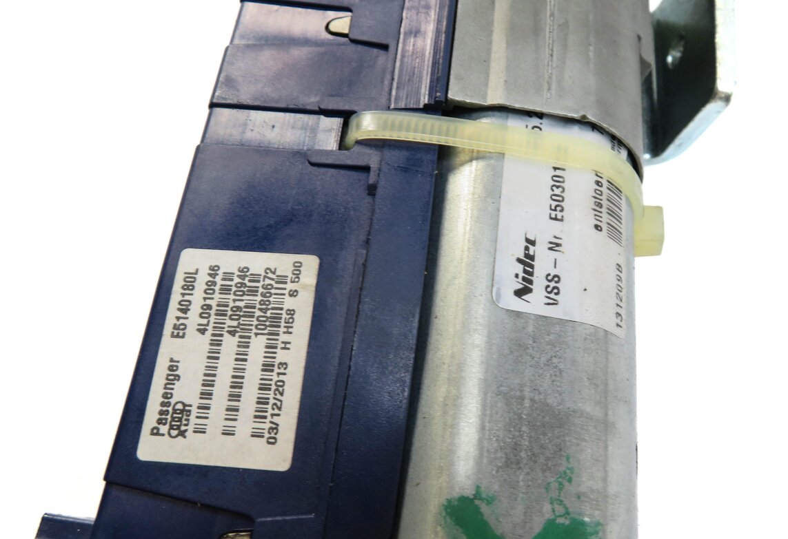 Thumbnail 6: 2014-2015 AUDI Q7 (4L) RIGHT PASSENGER REAR TRUNK LIFT ASSIST LIFTGATE MOTOR