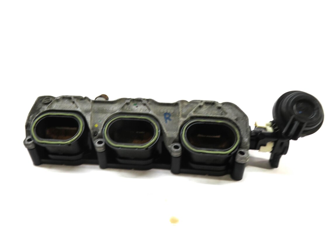 Thumbnail 2: 2014 AUDI Q7 (4L) 3.0L CTWB ENGINE RIGHT LOWER INTAKE MANIFOLD DIFFUSER RAIL