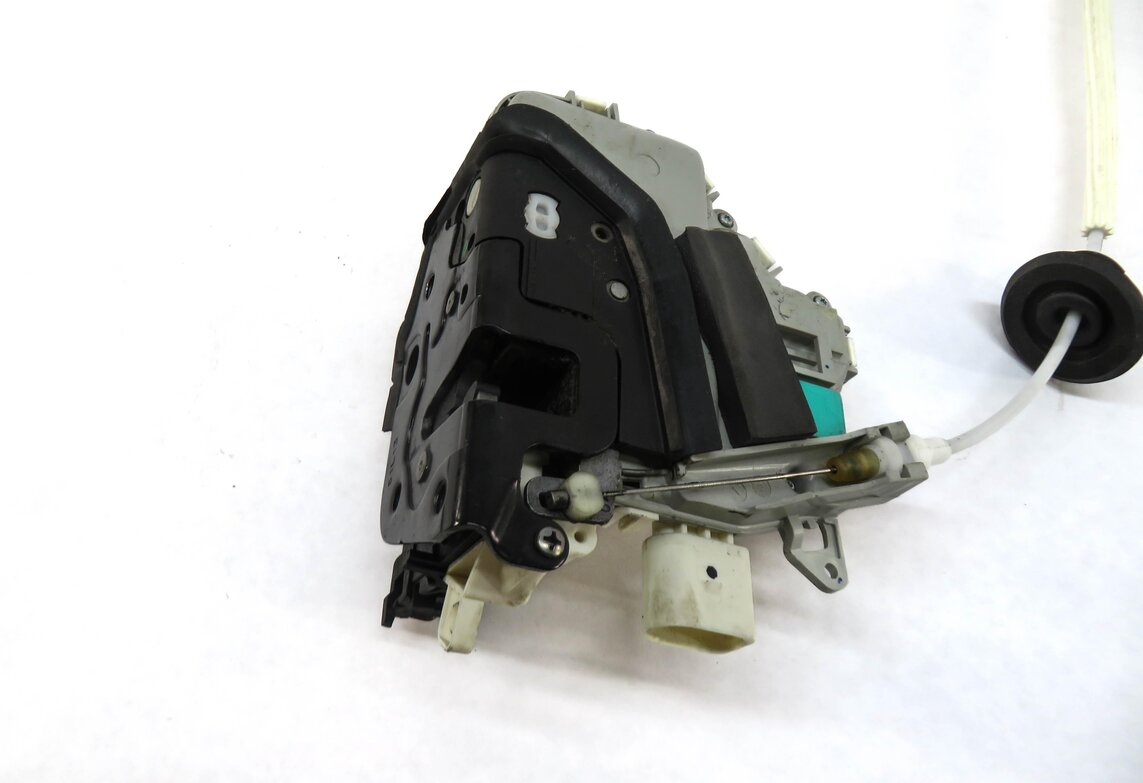Thumbnail 4: 10-19 AUDI PORSCHE A4 S4 A5 S5 A6 Q3 Q5 Q7 TT 911 B8 8K 8T LEFT FRONT DOOR LATCH