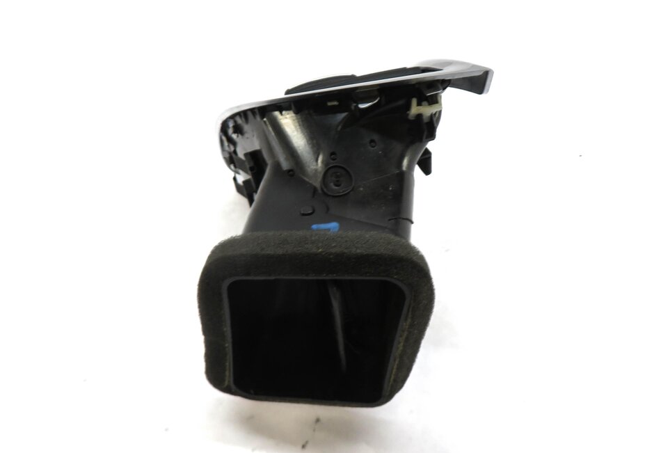 Thumbnail 3: 2014 AUDI Q7 (4L) LEFT FRONT DRIVER OUTER DASH HEATER A/C AIR VENT