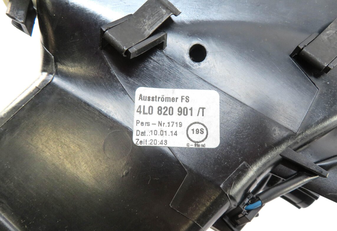 Thumbnail 5: 2014 AUDI Q7 (4L) LEFT FRONT DRIVER OUTER DASH HEATER A/C AIR VENT