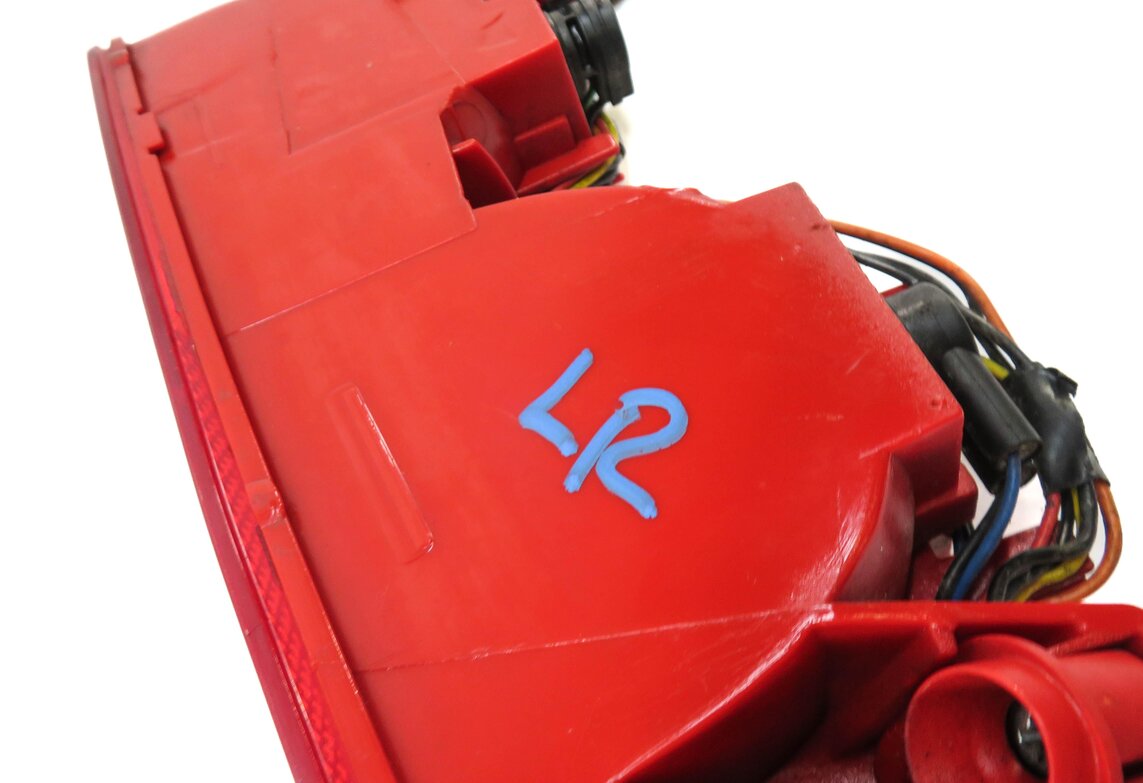 Thumbnail 4: 2007-2015 AUDI Q7 (4L) LEFT DRIVER REAR BUMPER LOWER TAILLIGHT LIGHT LAMP