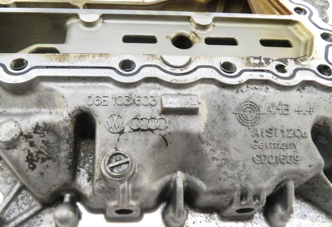 Thumbnail 6: 2014 AUDI Q7 (4L) 3.0L CTWB SUPERCHARGED ENGINE UPPER OIL PAN CRADLE