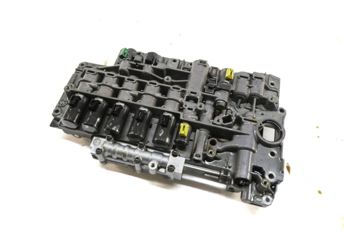 Thumbnail 1: 11-15 VW AUDI Q7 (4L) TOUAREG - 8 SPEED MHN AUTOMATIC TRANSMISSION VALVE BODY
