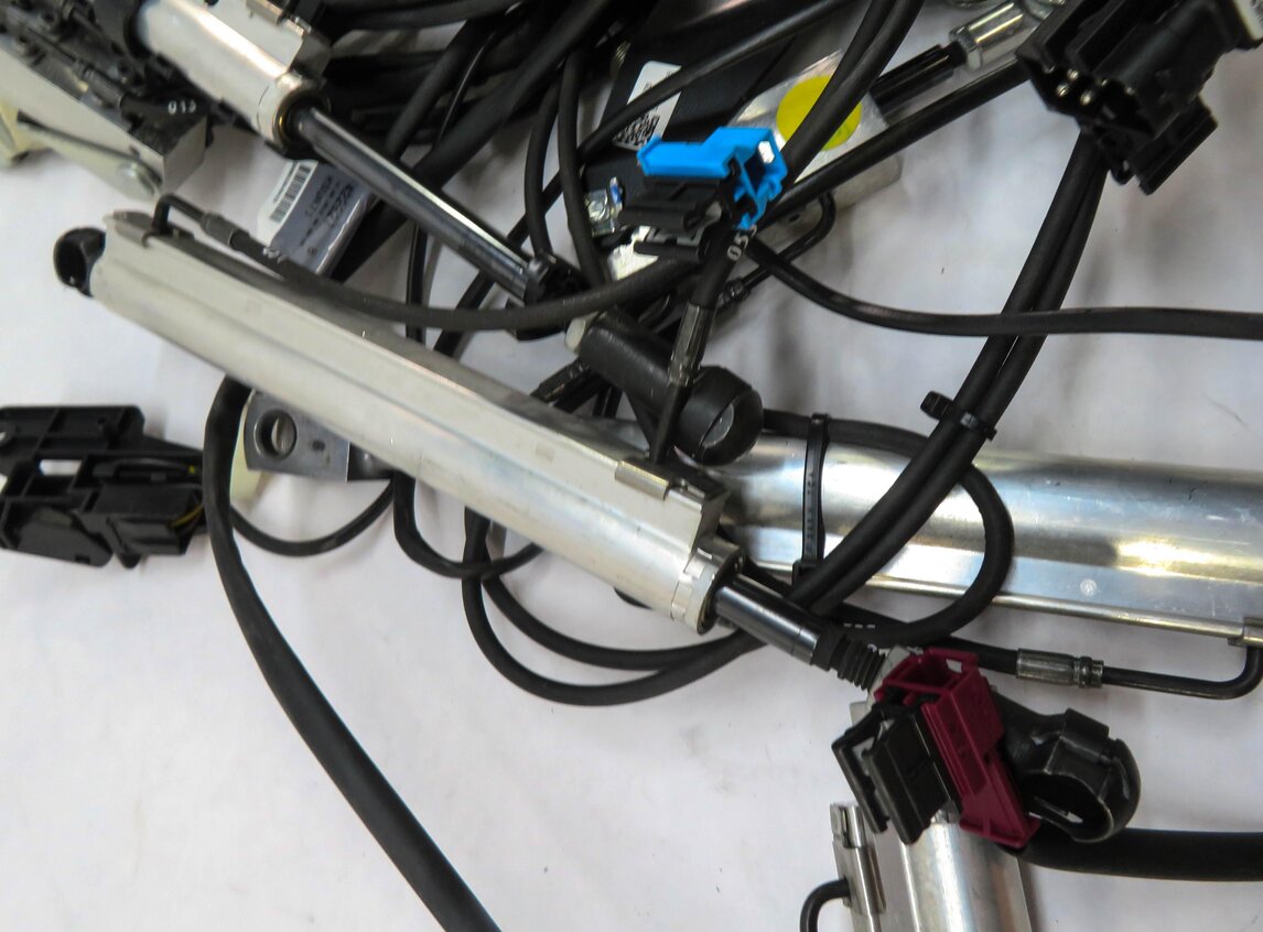 Thumbnail 4: 12-20 MERCEDES SLC SLK CLASS (R172) CONVERTIBLE HYDRAULIC MOTOR w/ RAM & LINES
