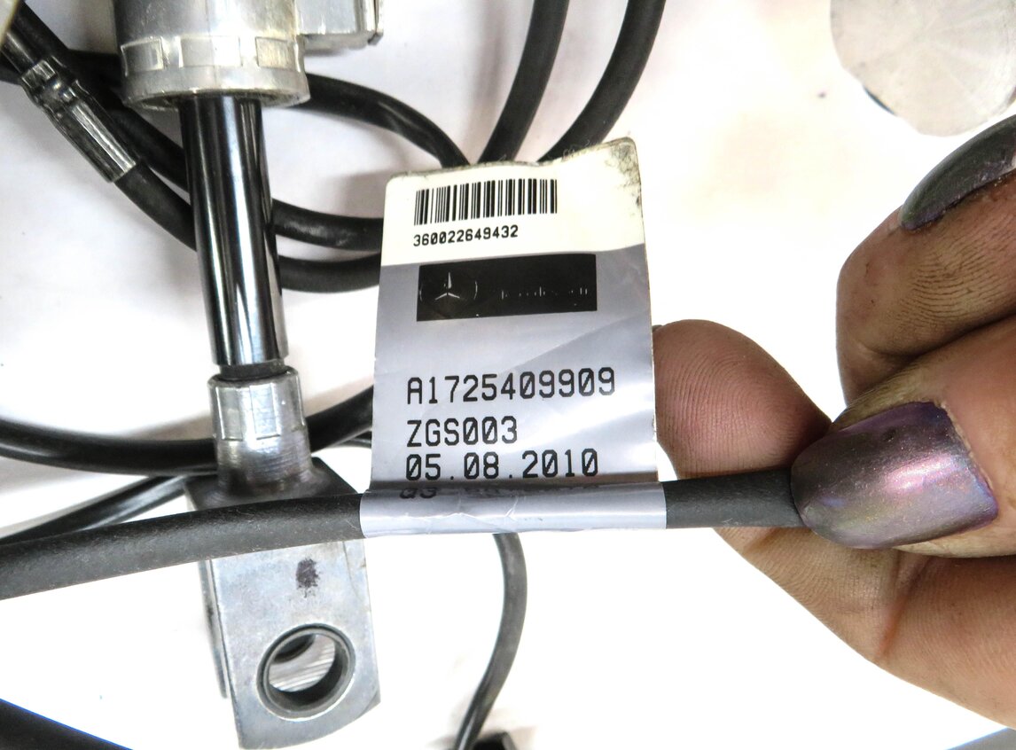 Thumbnail 5: 12-20 MERCEDES SLC SLK CLASS (R172) CONVERTIBLE HYDRAULIC MOTOR w/ RAM & LINES