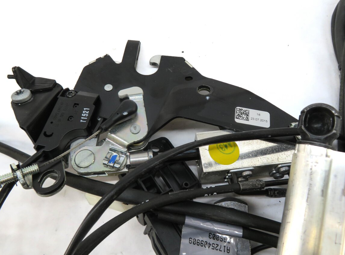 Thumbnail 6: 12-20 MERCEDES SLC SLK CLASS (R172) CONVERTIBLE HYDRAULIC MOTOR w/ RAM & LINES