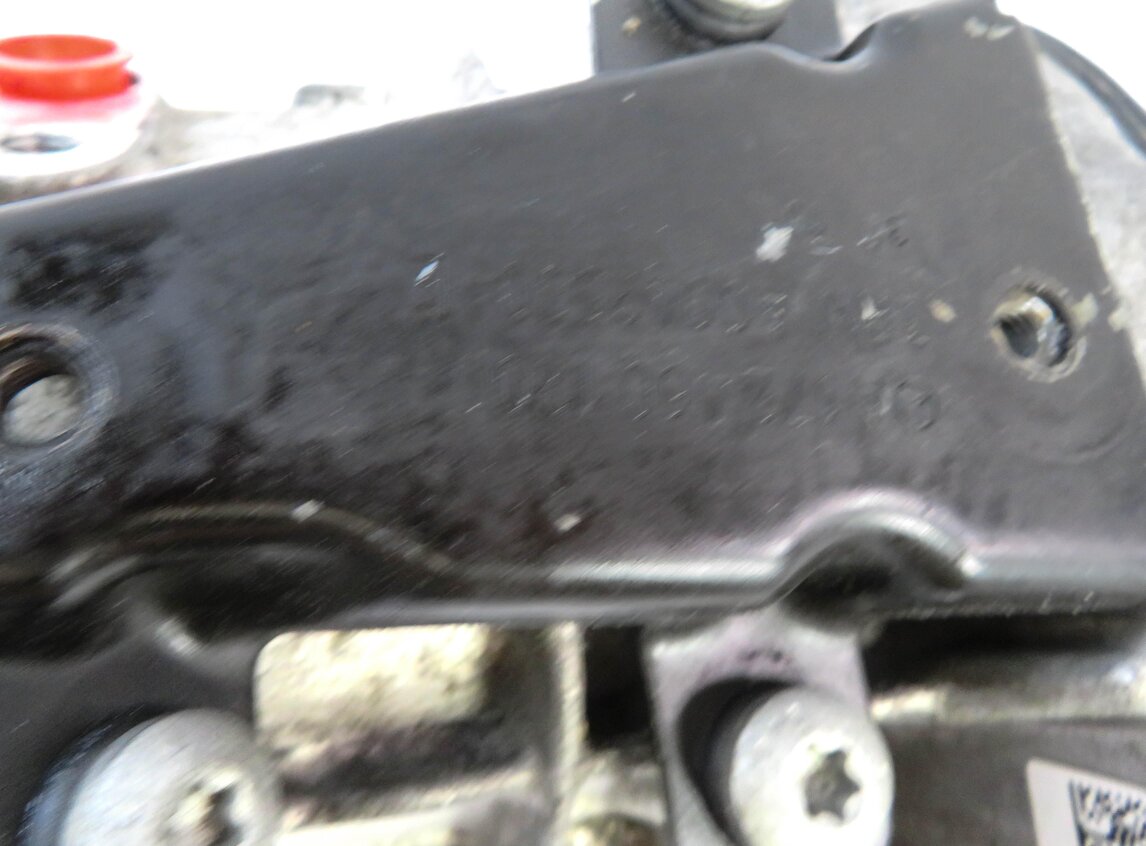 Thumbnail 6: 2016 MERCEDES SLK300 / 17-20 SLC300 (R172) ELECTRIC POWER STEERING FLUID PUMP