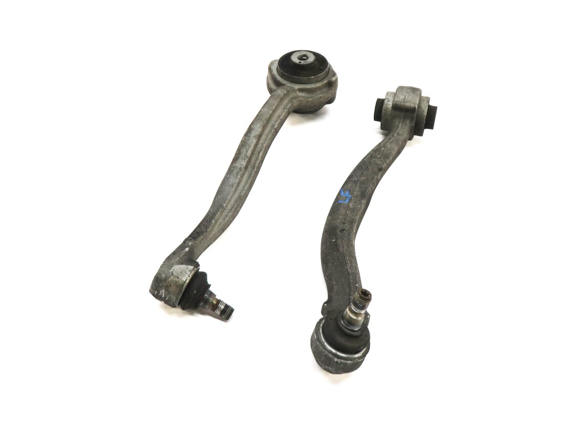2016 MERCEDES SLK300 (R172) LEFT FRONT DRIVER LOWER CONTROL ARM SET-2