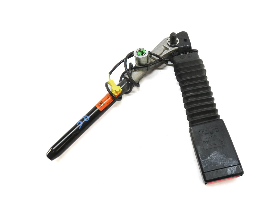 Thumbnail 3: 12-21 MERCEDES GL SLC SLK (C190 R172 R190) PASSENGER SEATBELT RECEIVER (BLACK)