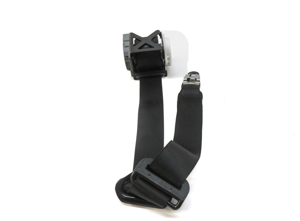 Thumbnail 2: 2012-2017 MERCEDES SLC SLK CLASS (R172) PASSENGER SEATBELT RETRACTOR (BLACK)