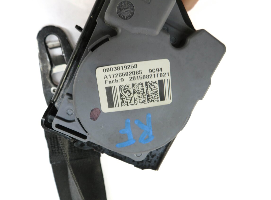 Thumbnail 4: 2012-2017 MERCEDES SLC SLK CLASS (R172) PASSENGER SEATBELT RETRACTOR (BLACK)