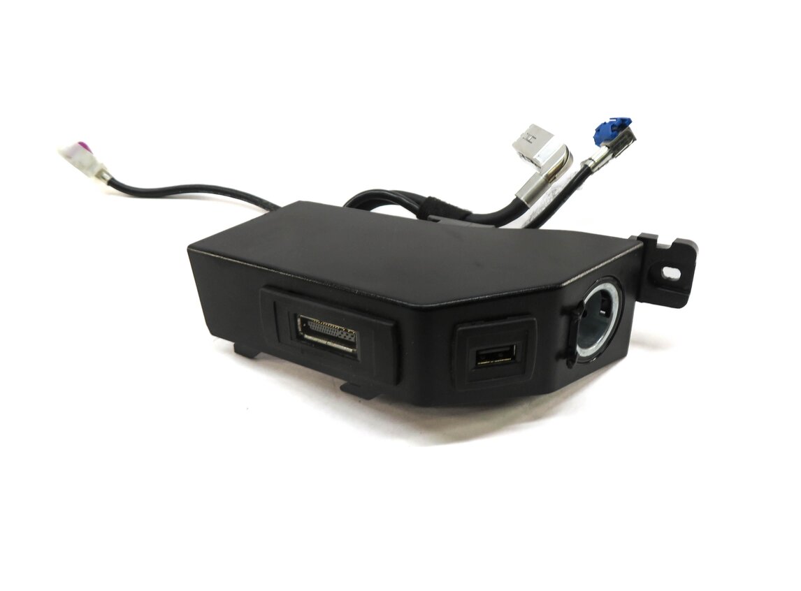 2016 MERCEDES SLK300 (R172) AUXILIARY AUDIO USB PORT INTERFACE MODULE