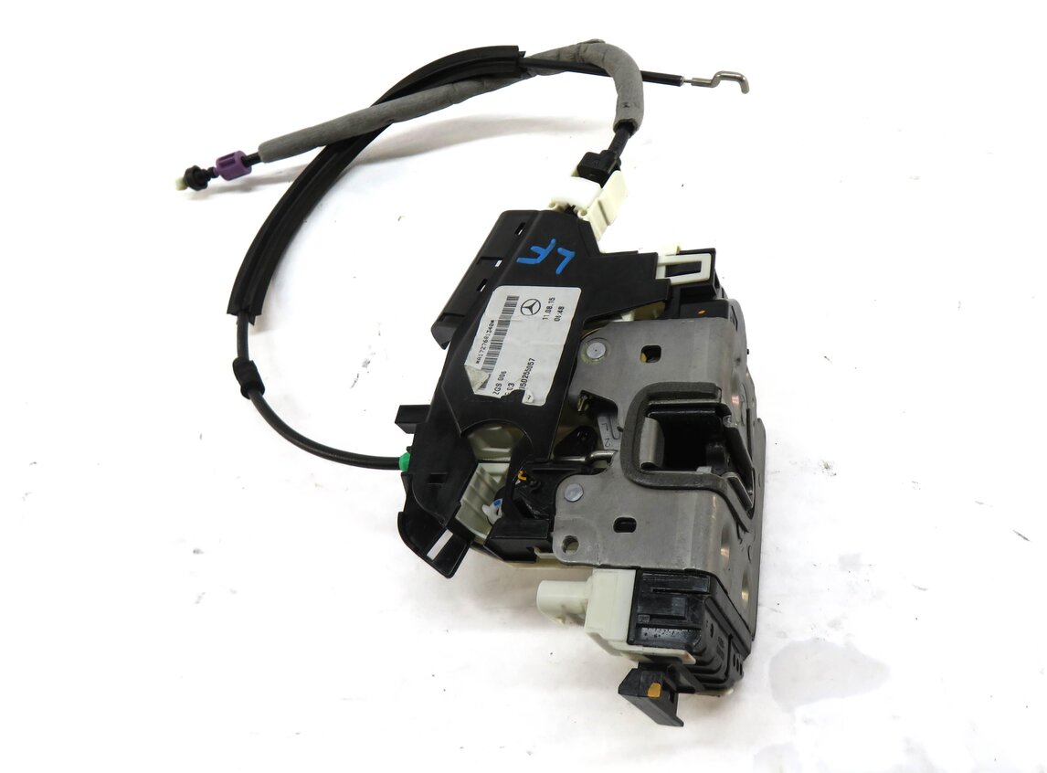 Thumbnail 4: 10-20 MERCEDES C E GLK SL CLS SLK CLASS (W204 W212 W218) LEFT FRONT DOOR LATCH