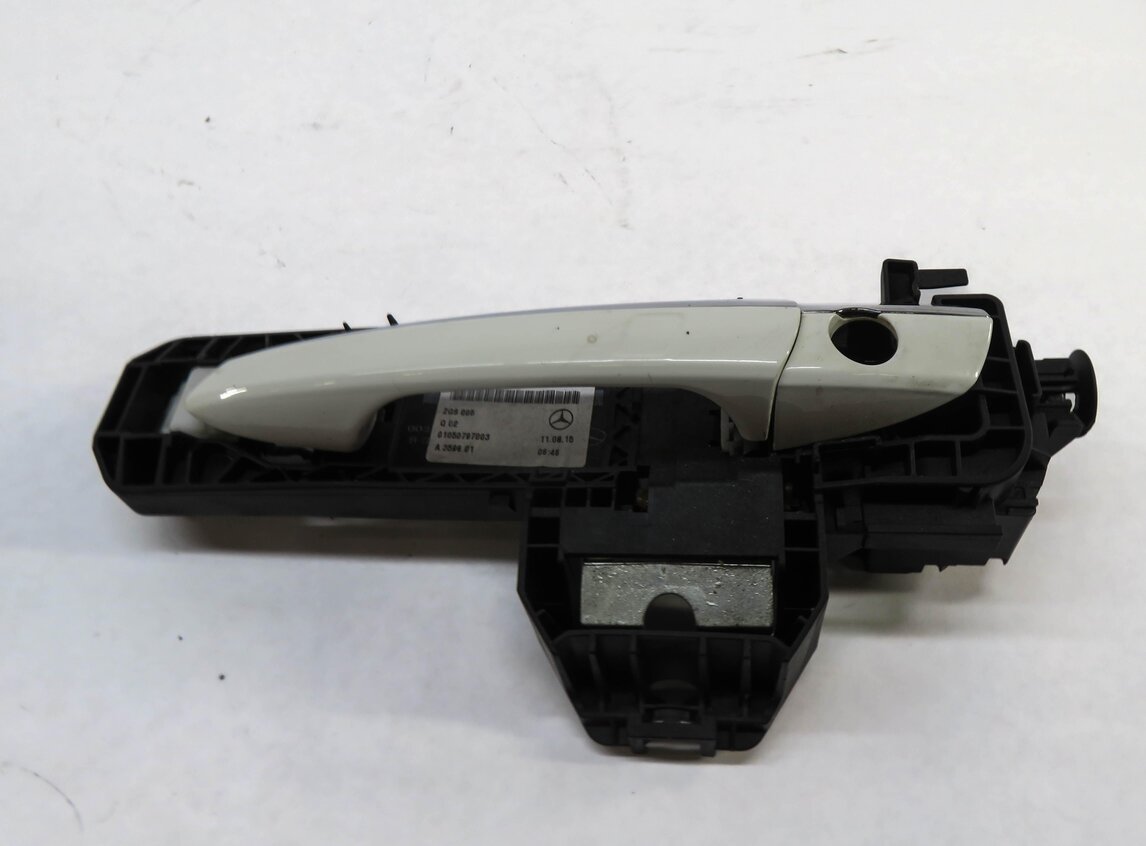 Thumbnail 3: 2012-2020 MERCEDES SLC SLK CLASS (R172) DRIVER KEYLESS GO DOOR HANDLE (WHTIE)