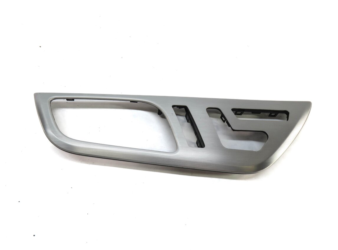 Thumbnail 2: 2016 MERCEDES SLK300 (R172) LEFT FRONT DRIVER DOOR INTERIOR TRIM (BRUSHED STEEL)