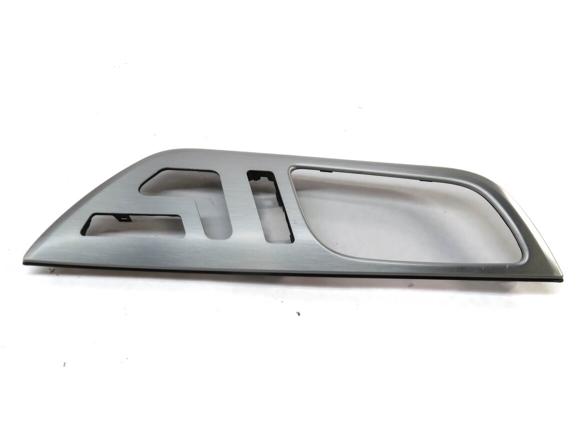 Thumbnail 3: 2016 MERCEDES SLK300 (R172) LEFT FRONT DRIVER DOOR INTERIOR TRIM (BRUSHED STEEL)