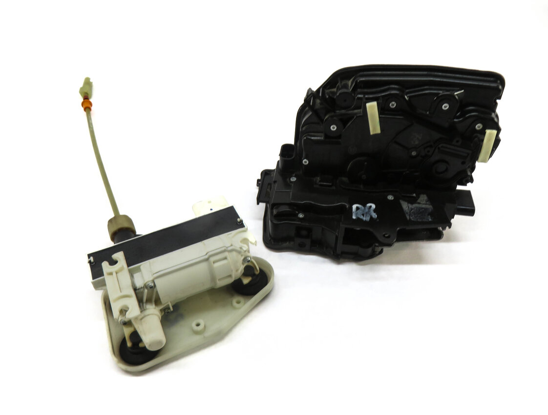 Thumbnail 6: 14-19 BMW 740i 750i 760i X5 X6 (F01 F15 F16) RIGHT REAR SOFT CLOSE DOOR LATCH