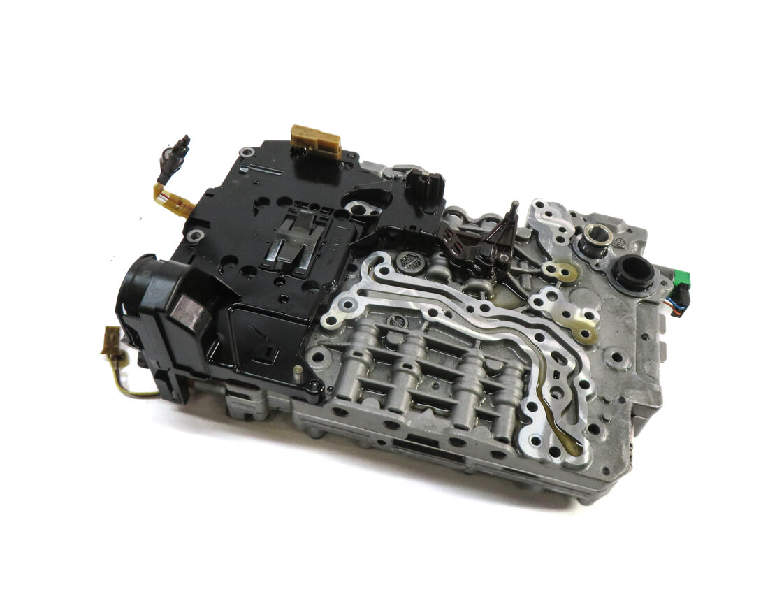 Thumbnail 6: 2014 BMW 535i 535iGT X5 (F07 F10 F15) RWD - 8HP45 TRANSMISSION VALVE BODY