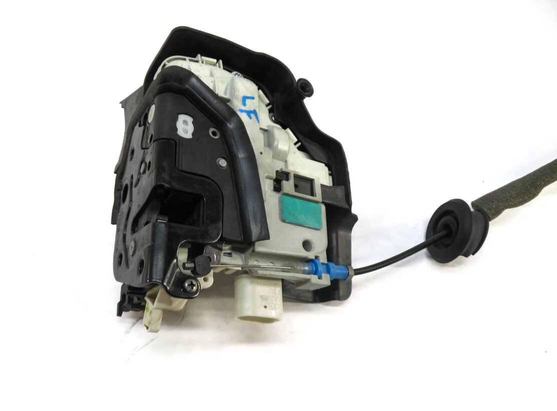 Thumbnail 4: 15-21 AUDI A3 S3 A4 Q5 TT (8V B9 MK3 FY) LEFT FRONT DRIVER DOOR LOCK LATCH