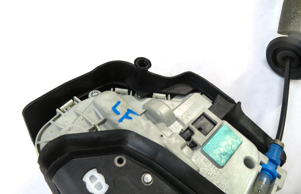 Thumbnail 5: 15-21 AUDI A3 S3 A4 Q5 TT (8V B9 MK3 FY) LEFT FRONT DRIVER DOOR LOCK LATCH
