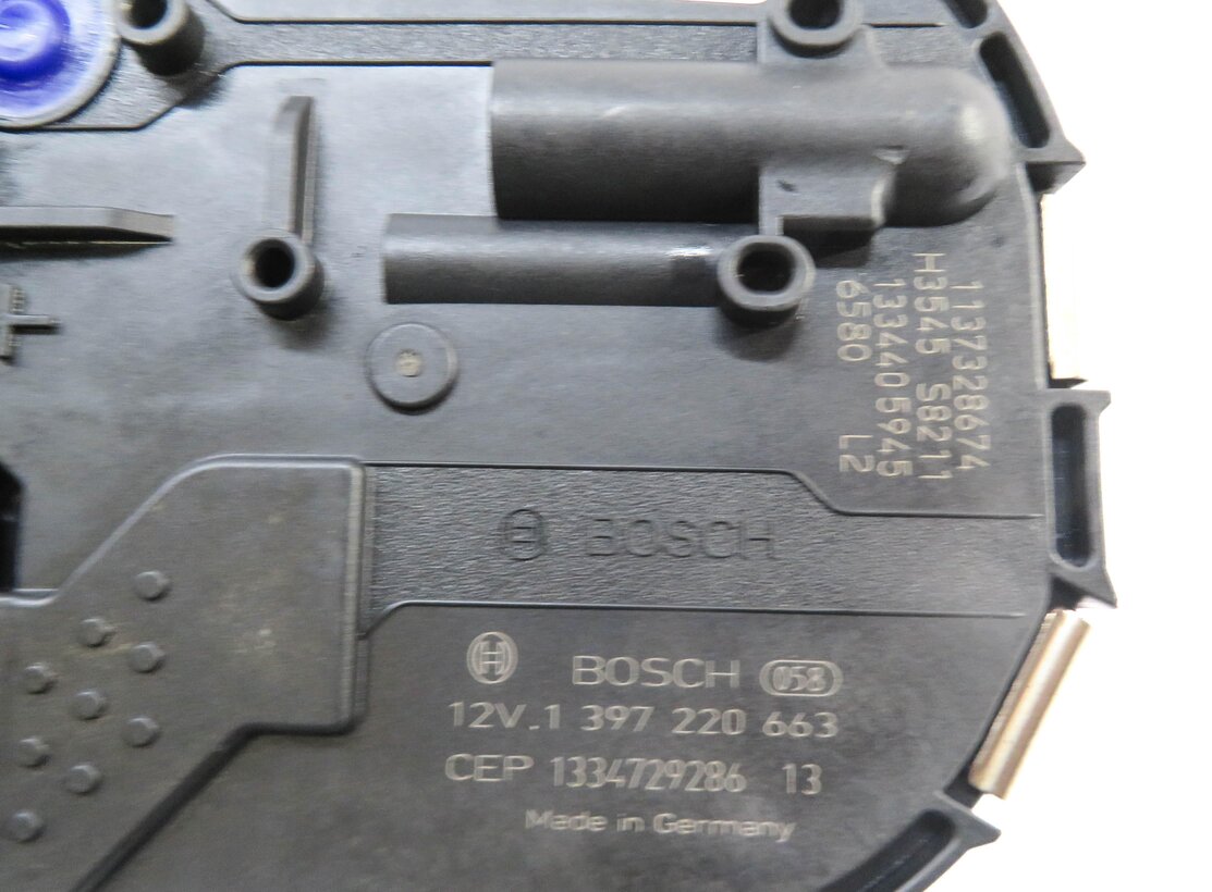 Thumbnail 4: 2015-2018 AUDI A3 S3 RS3 (8V) SEDAN / CONVERTIBLE - FRONT WINDSHIELD WIPER MOTOR