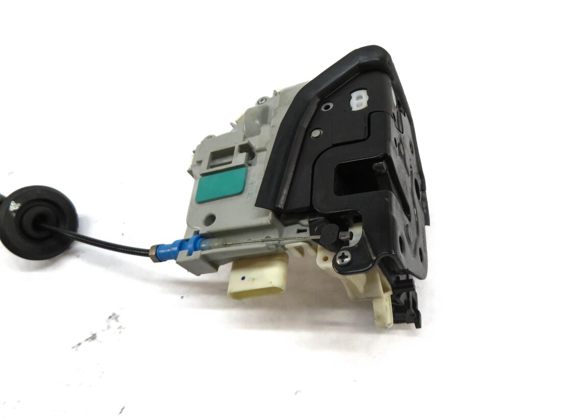 Thumbnail 4: 15-21 AUDI A3 S3 A4 Q5 TT (8V B9 MK3 FY) RIGHT FRONT PASSENGER DOOR LOCK LATCH