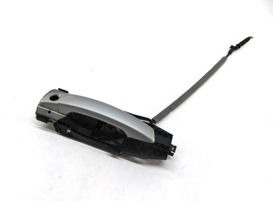 2015-2018 AUDI TT (MK3) LEFT FRONT DRIVER EXTERIOR DOOR HANDLE (ICE SILVER P5)