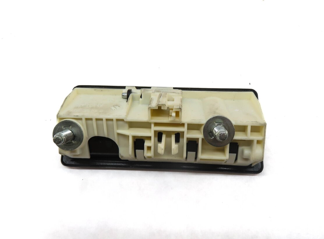 Thumbnail 3: 2015 AUDI A3 (8V) REAR TRUNK HANDLE RELEASE HANDLE SWITCH BUTTON