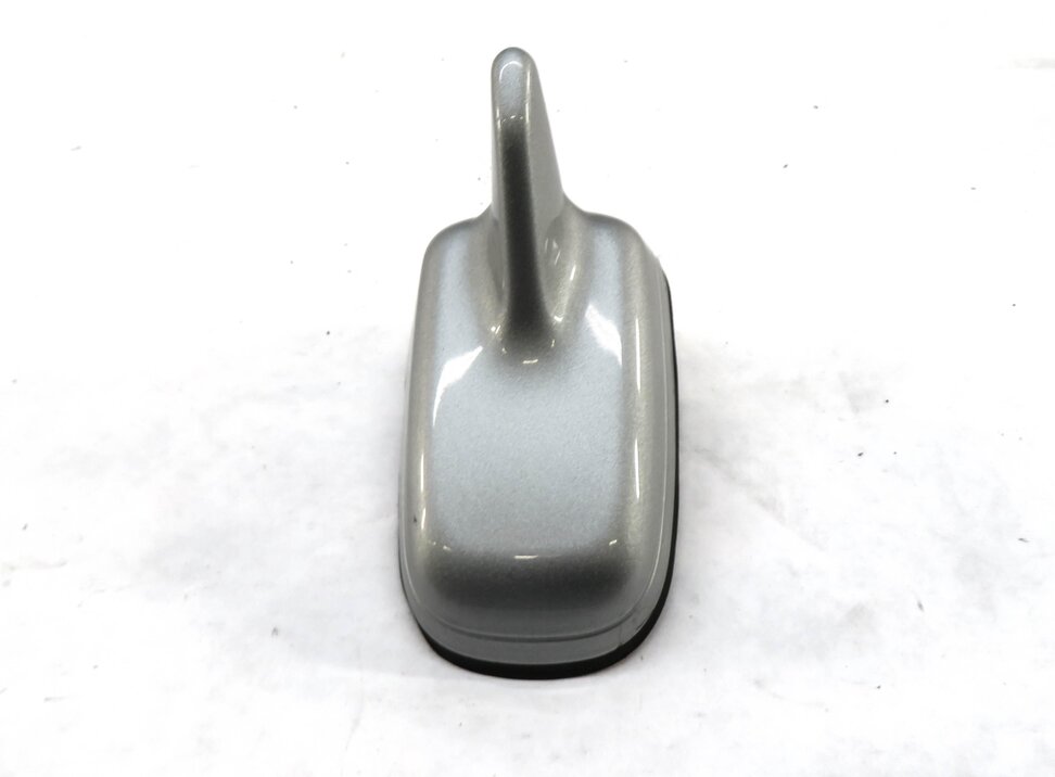 Thumbnail 2: 2015-2018 AUDI A3 S3 (8V) SEDAN / WAGON - RADIO STEREO ANTENNA (ICE SILVER P5)