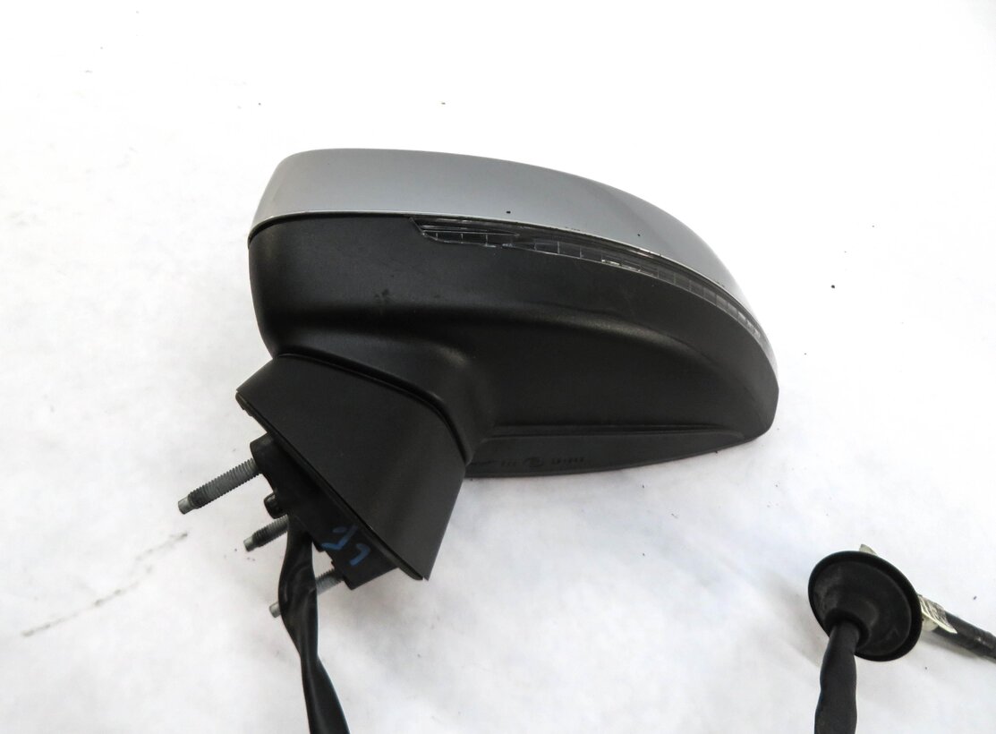 Thumbnail 6: 2015-2017 AUDI A3 S3 (8V) LEFT FRONT DRIVER DOOR MIRROR (ICE SILVER METALLIC P5)